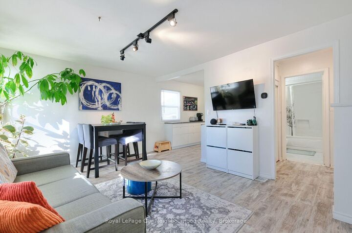 Property Photo:  760 New Romaine Street  ON K9J 2E9 