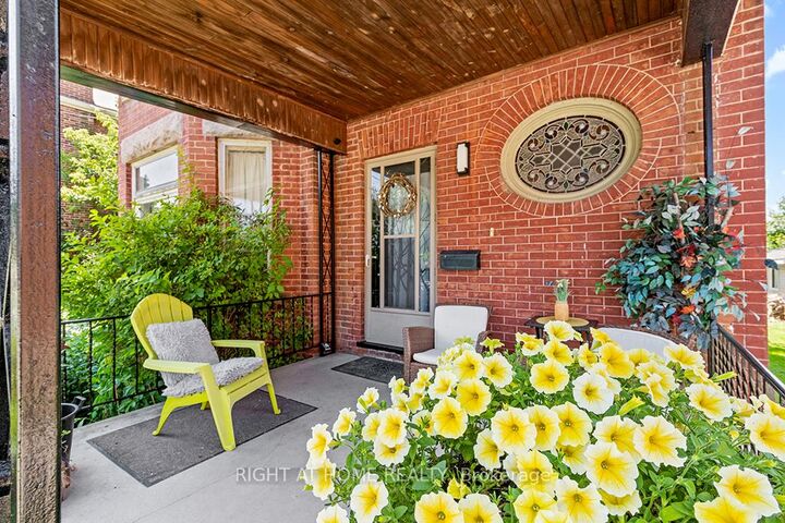 Property Photo:  774 4th Avenue E 1  ON N4K 2N6 