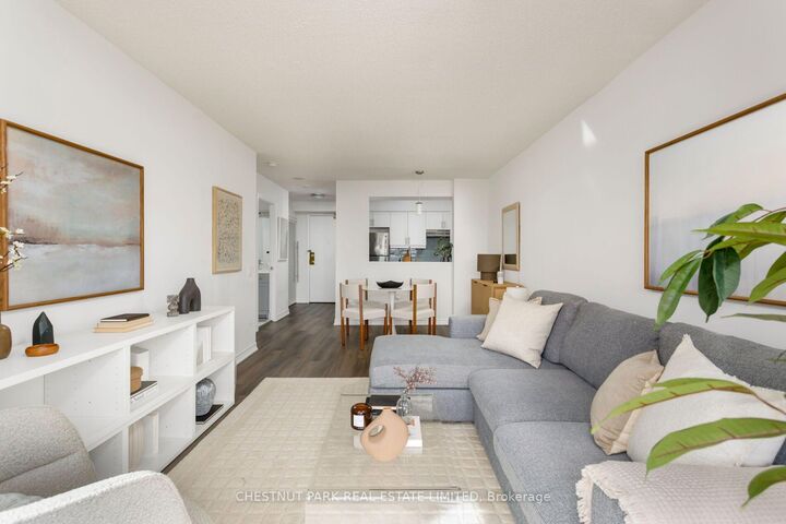 Property Photo:  650 Lawrence Avenue W 704  ON M6A 3E8 