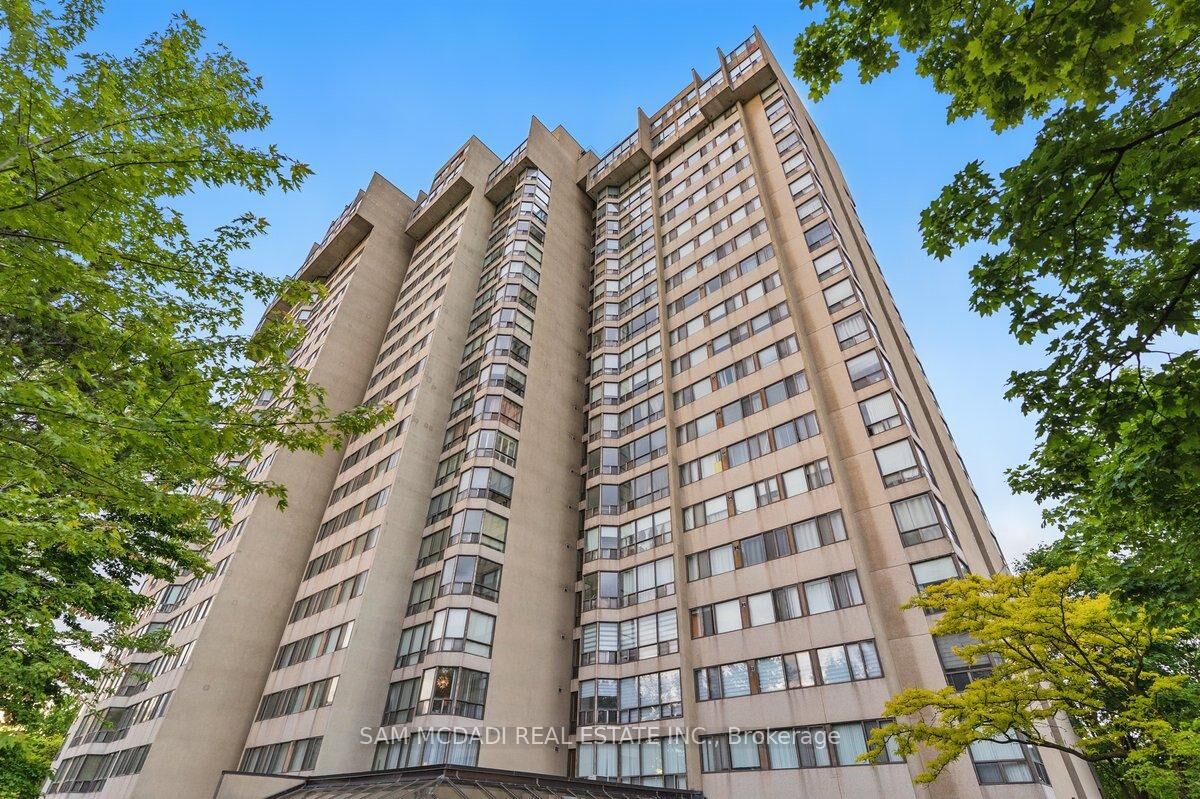 Property Photo:  200 Robert Speck Parkway 1203  ON L4Z 1S3 