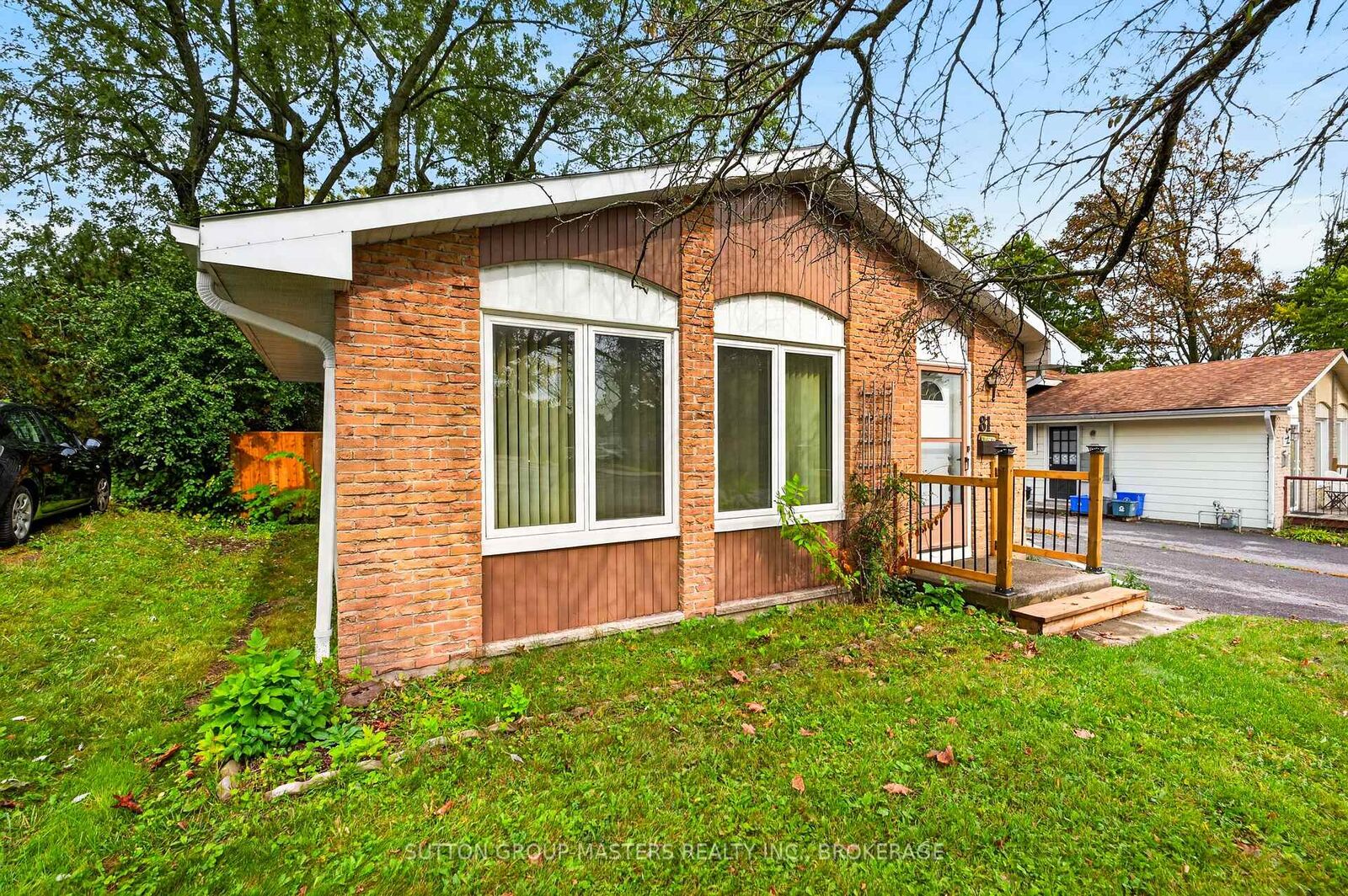 Property Photo:  81 Mary Street  ON K7M 6M5 