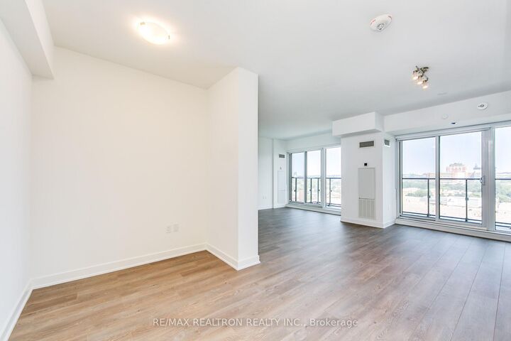 Property Photo:  543 Richmond Street W 1202  ON M5V 0W9 