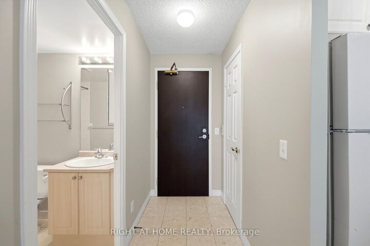 Property Photo:  51 Lower Simcoe Street 701  ON M5J 3A2 