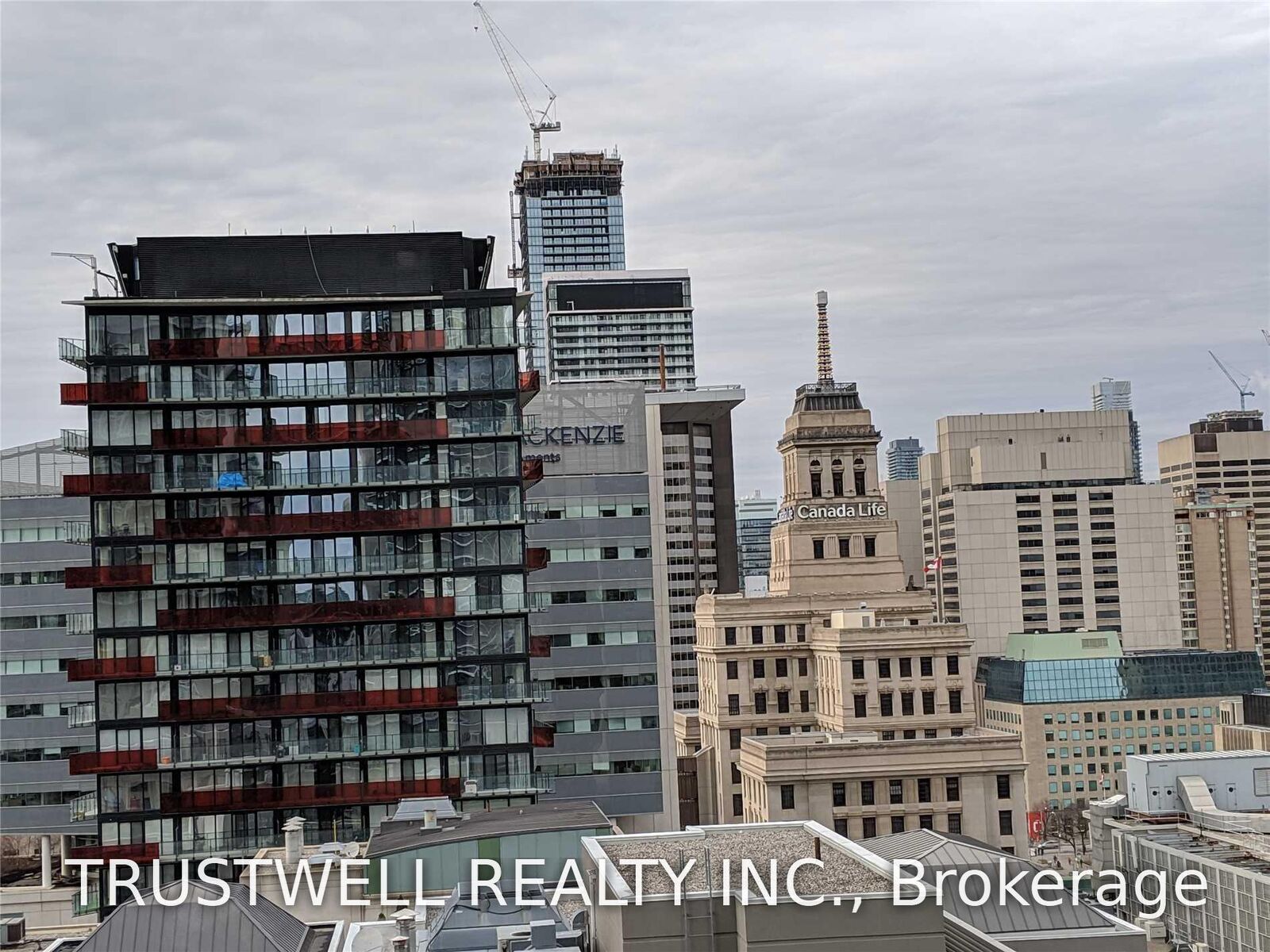 Property Photo:  126 Simcoe Street 2005  ON M5H 4E6 