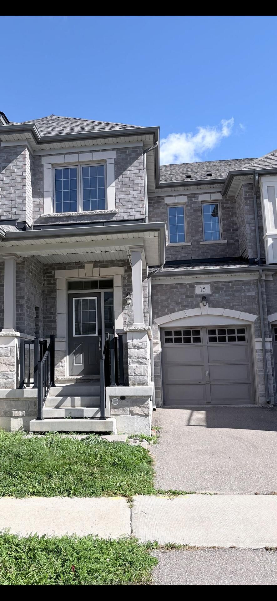 Property Photo:  15 Collier Crescent  ON L6E 0E7 