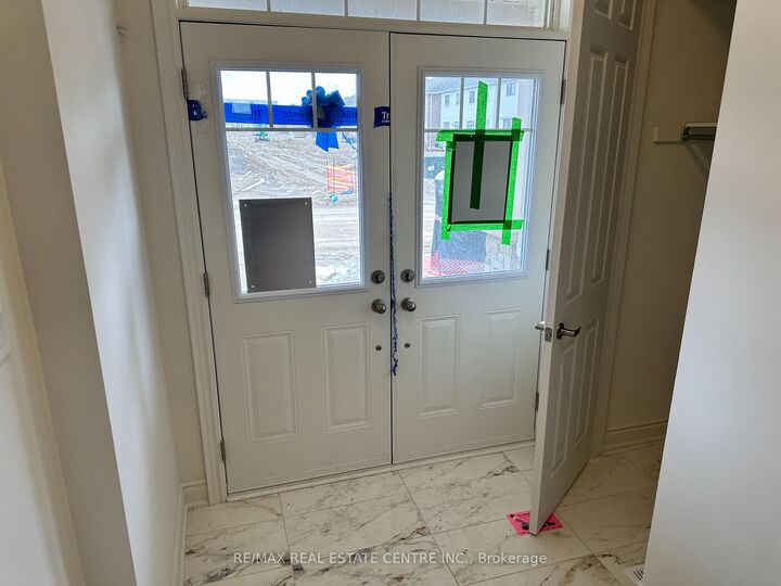 Property Photo:  214 Elliot Avenue W  ON N1M 2W3 