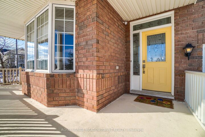 Property Photo:  1583 Beaty Trail Upper  ON L9T 5L5 