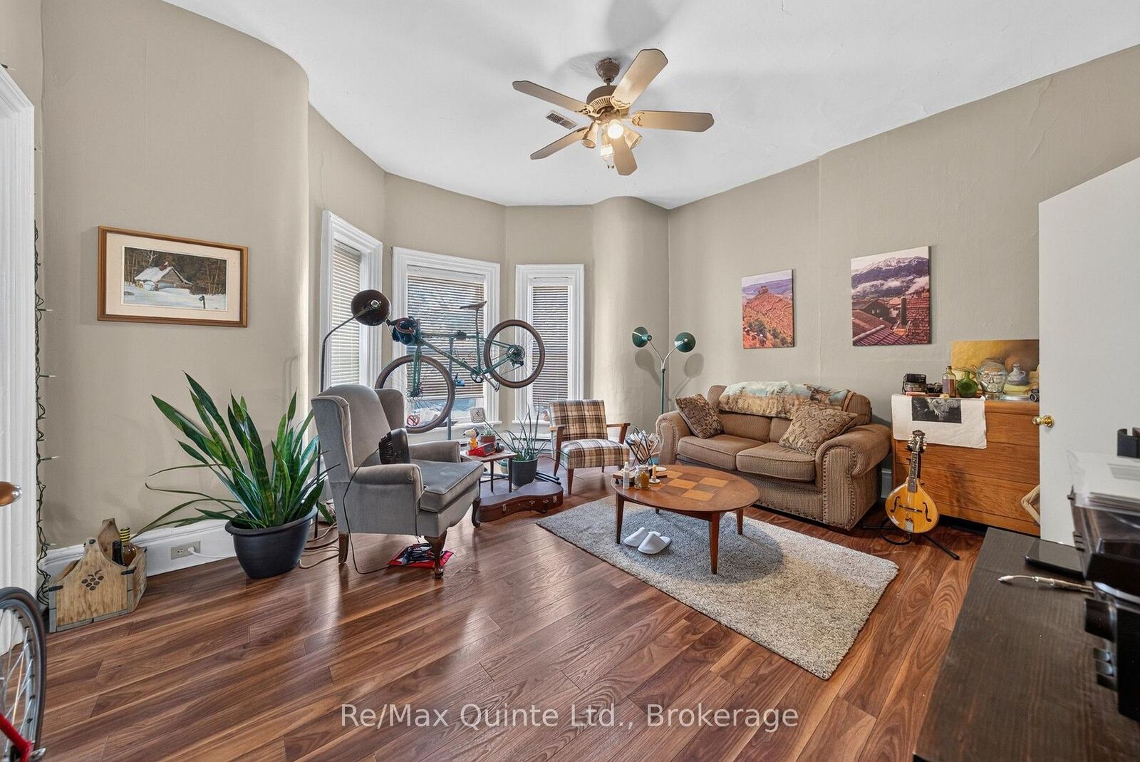 Property Photo:  205 Charles Street 3  ON K8N 3M3 