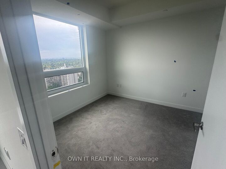 Property Photo:  4010 Eglinton Avenue W 1811  ON M9A 4M2 