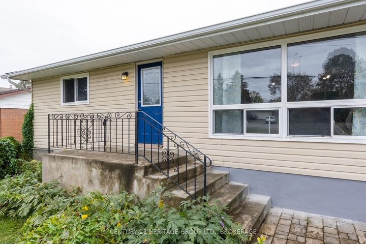 Property Photo:  3007 Princess Street  ON K7L 4V2 