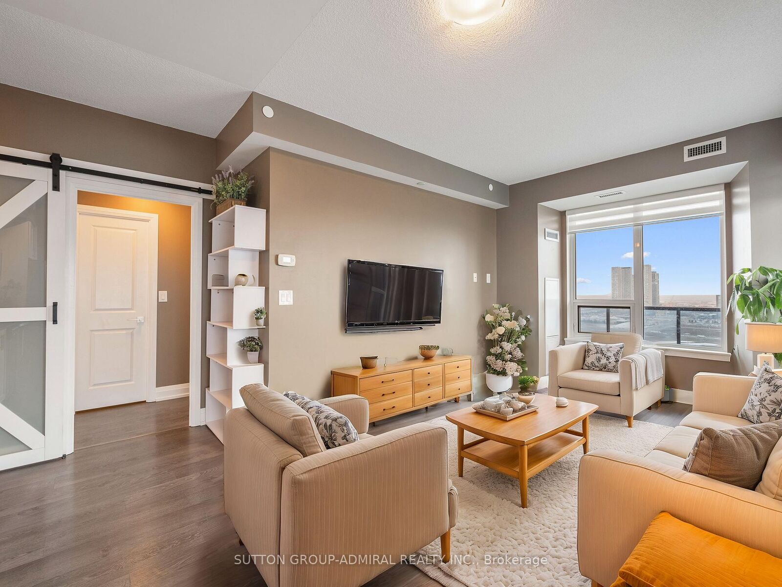 Property Photo:  3600 Highway 7 N/A 2908  ON L4L 0G7 