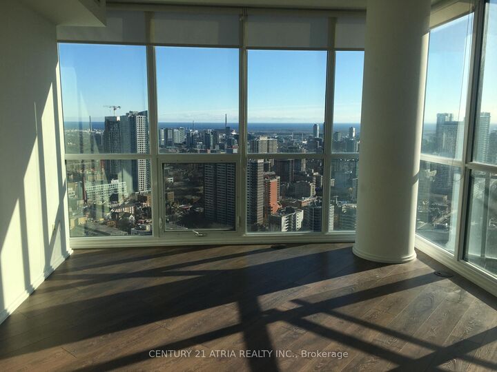 Property Photo:  45 Charles Street E 4215  ON M4Y 0B8 