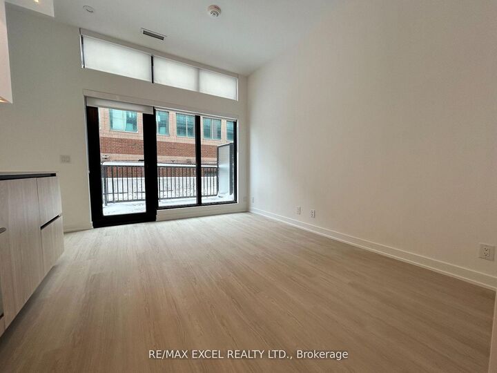 Property Photo:  699 Sheppard Avenue E 109  ON M2K 0J5 