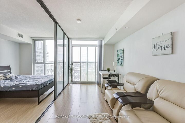 Property Photo:  85 Queens Wharf Road 3208  ON M5V 0J9 