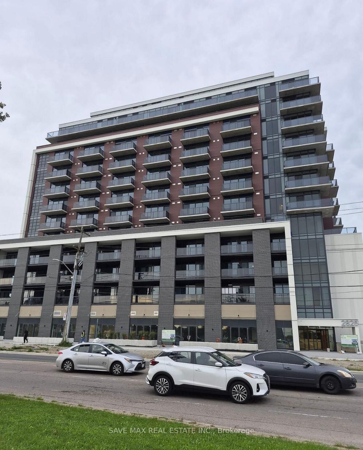 Property Photo:  2825 Jane Street  ON M3N 2J5 