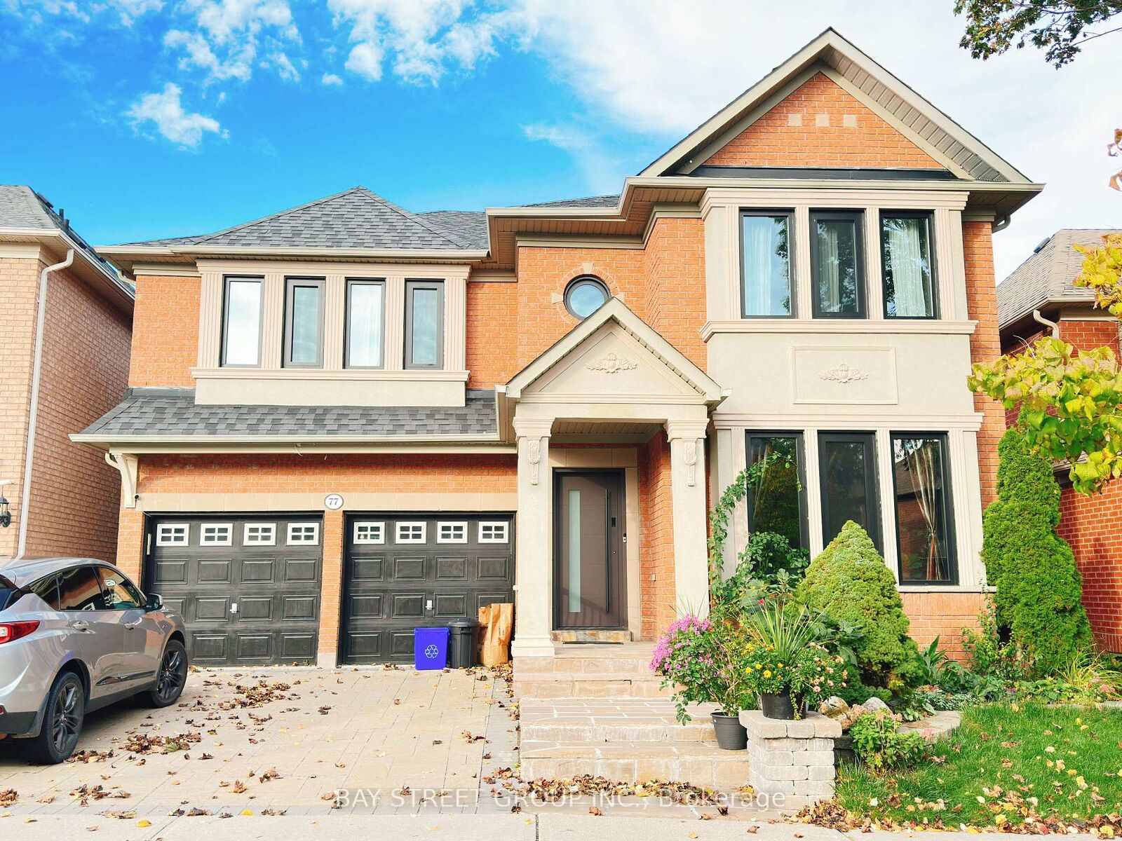 Property Photo:  