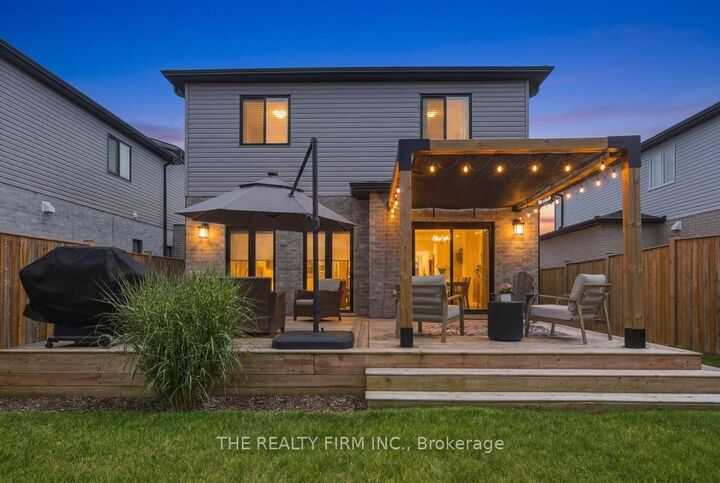 Property Photo:  1316 Twilite Boulevard  ON N6G 0X8 