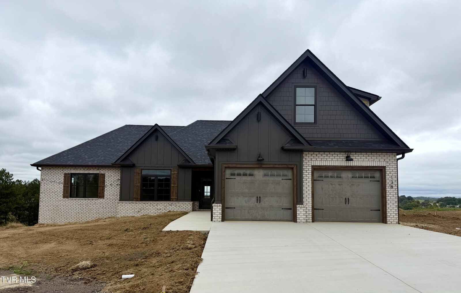Property Photo: 138 Glaze Farm Way TN 37601