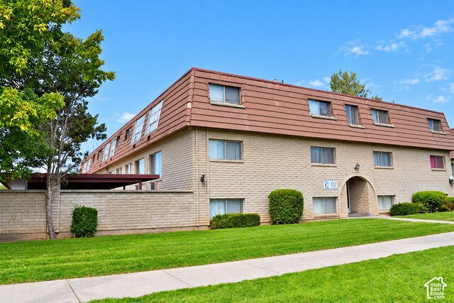 Property Photo:  752 S 400 E G103  UT 84111 