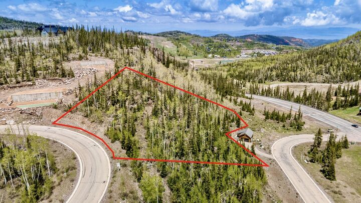 Property Photo: 176 W Zion View Dr UT 84719
