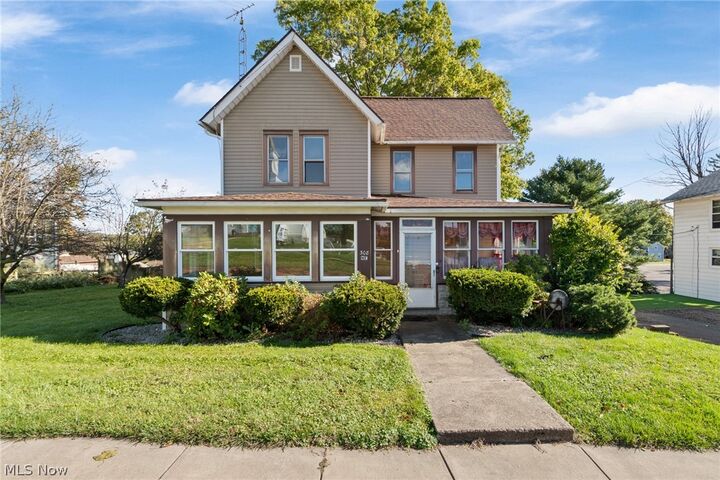 Property Photo:  308 High Street NE  OH 44614 