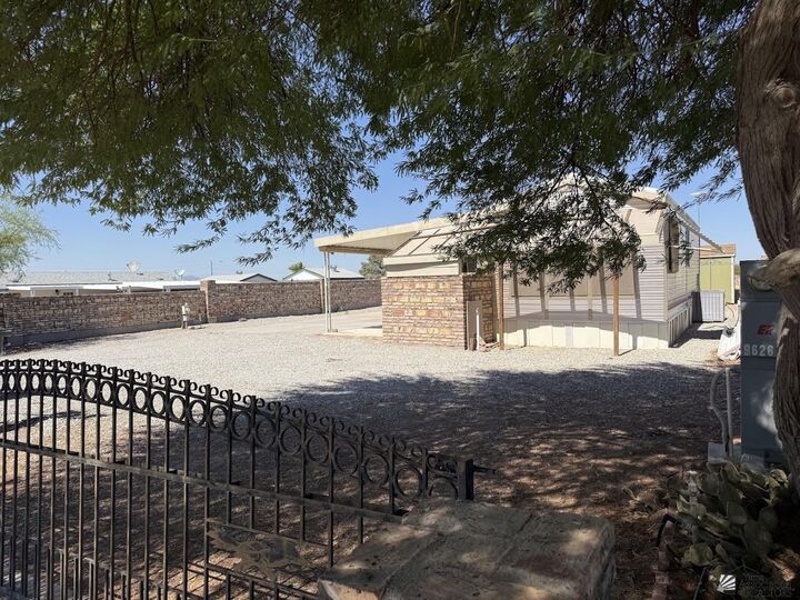 Property Photo: 9626 E 34 Pl AZ 85365