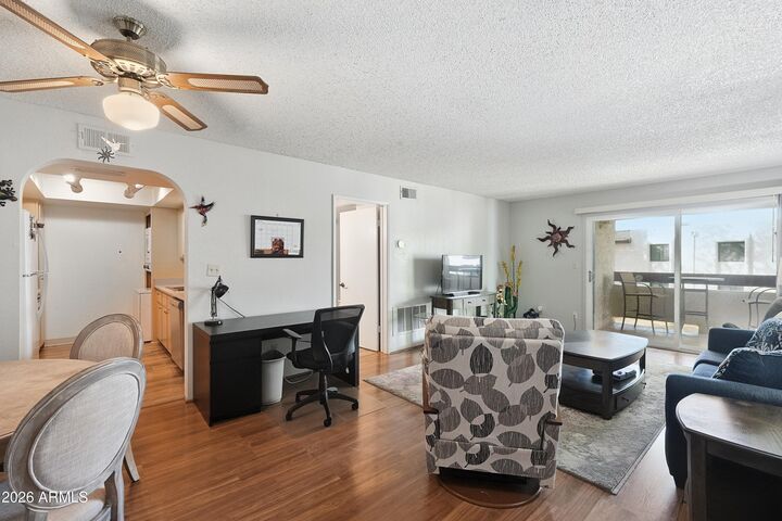 Property Photo: 10444 N 69th Street 214 AZ 85253