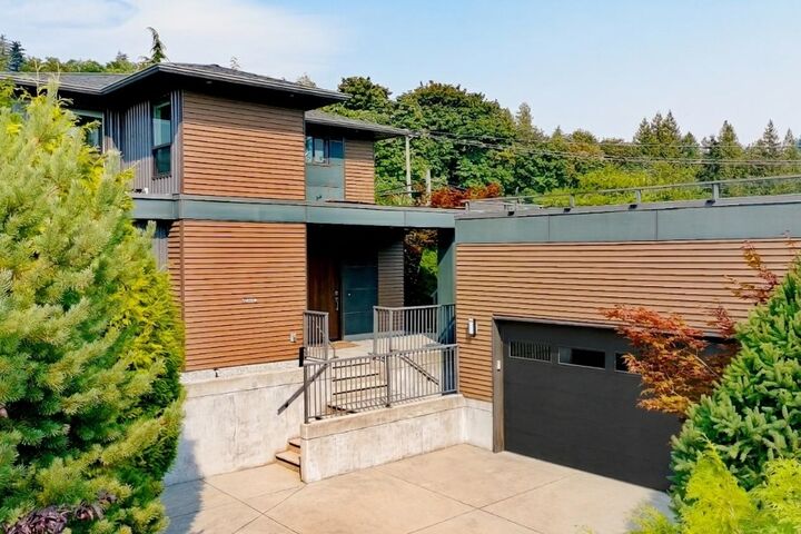 Property Photo:  33879 Knight Avenue  BC V2V 7C7 