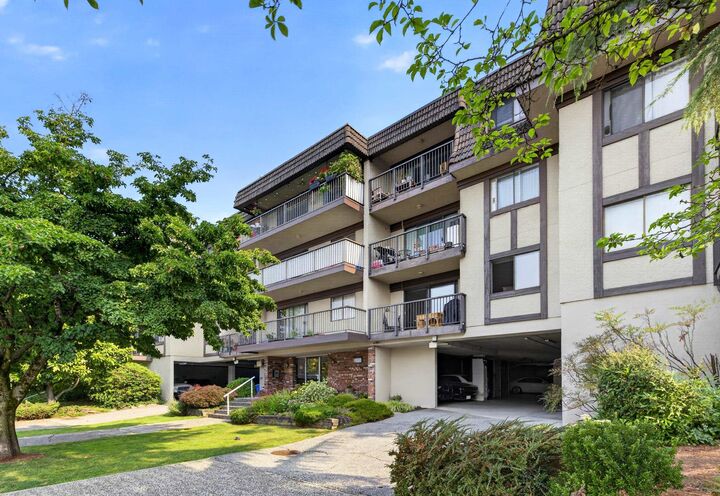 Property Photo:  252 W 2nd Street 307  BC V7M 1C8 