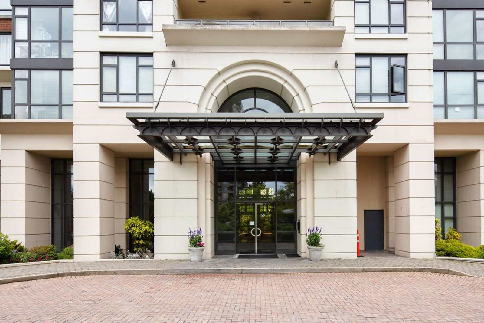 Property Photo:  6837 Station Hill Drive 1003  BC V3N 5B7 