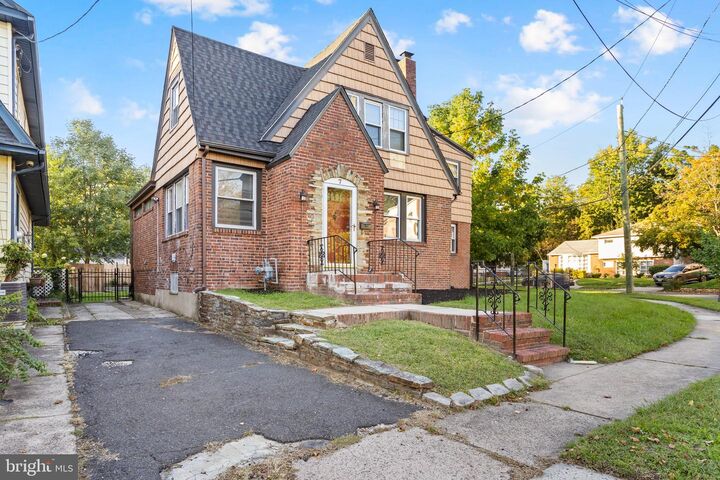 Property Photo:  7 Abernethy Drive  NJ 08618 
