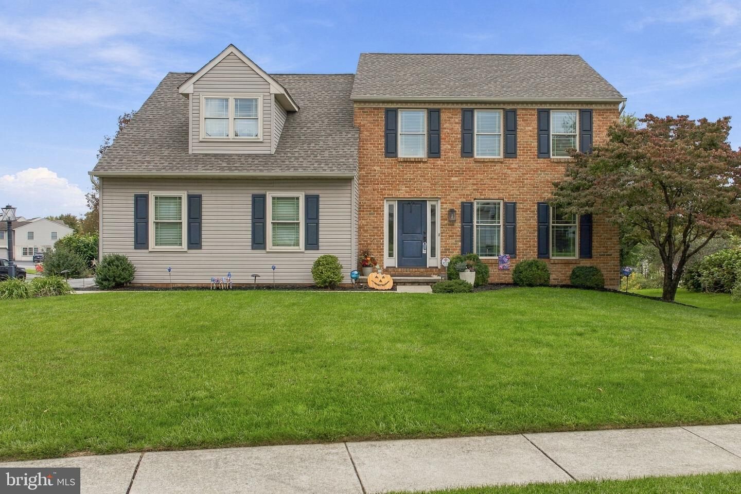 Property Photo:  600 Redwood Drive  PA 17602 