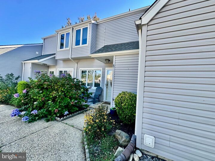 Property Photo:  5 S Seas Court  NJ 08005 