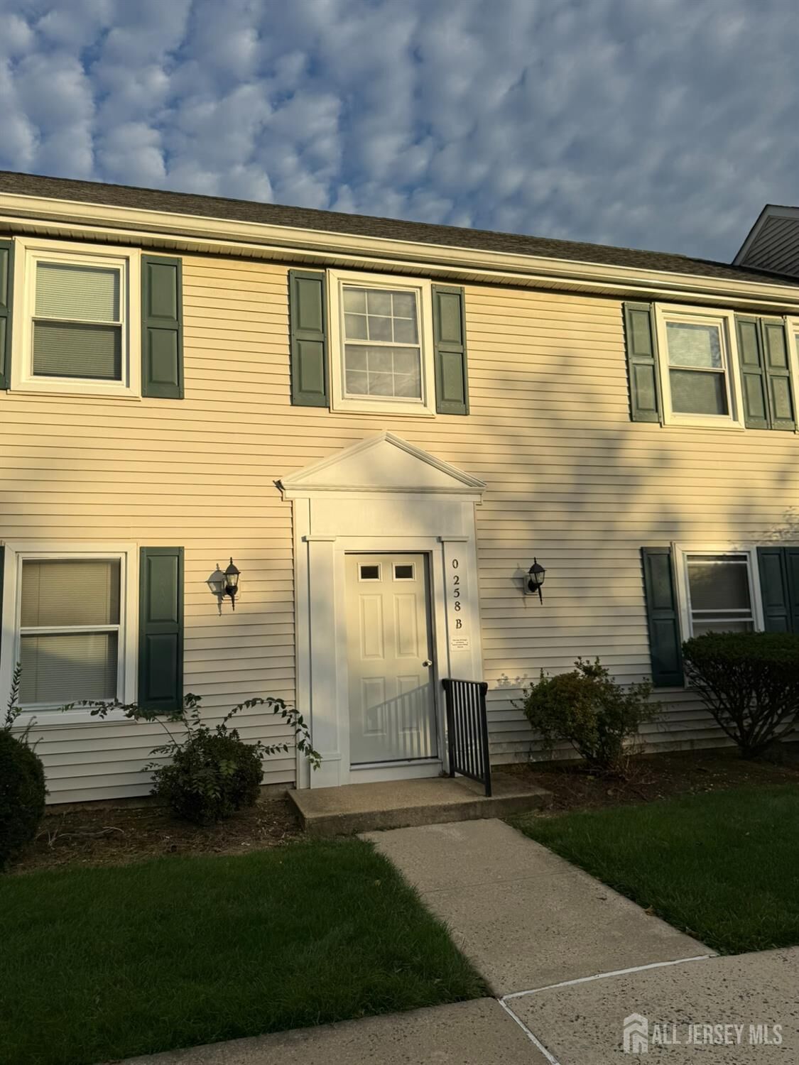 Property Photo:  258 Old Nassau Road  NJ 08831 