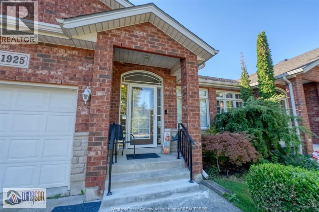 Property Photo: 11925 Cobblestone ON N8P 1T7