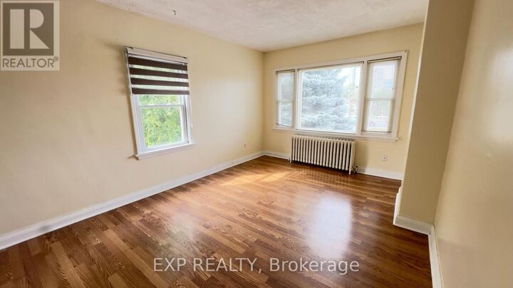 Property Photo:  2 South Drive South  ON L2R 4T8 