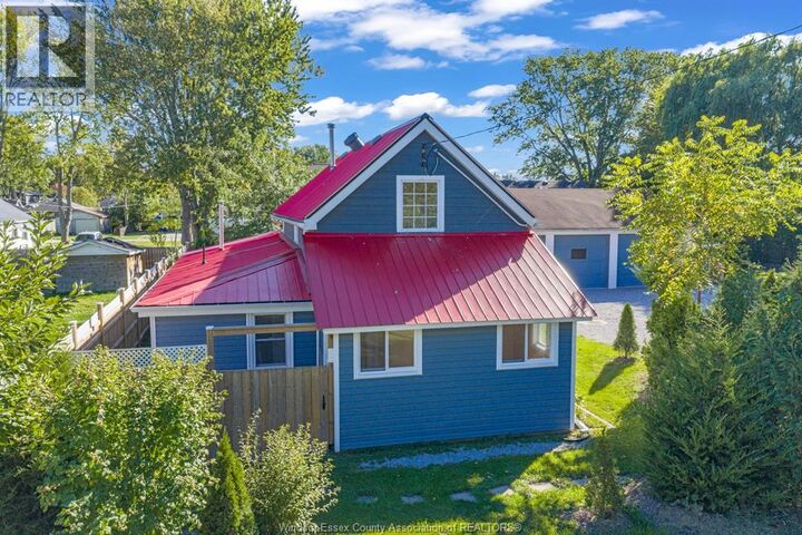 Property Photo:  1057 Oak Avenue  ON N9Y 3T6 