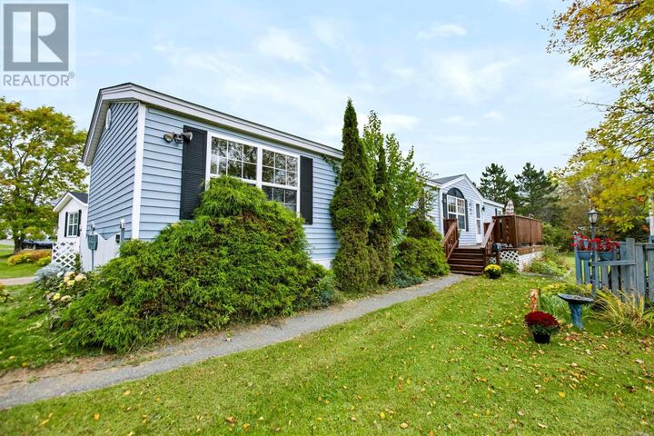 Property Photo:  1 Rosewood Drive  NS B4H 4N8 