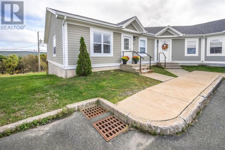 Property Photo:  20 Spring Meadow Court  NL A1E 6K2 