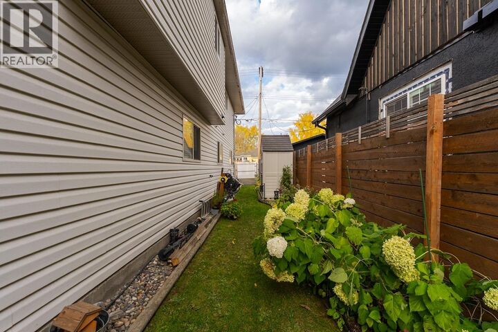 Property Photo:  1772 6th Avenue  BC V2L 3N6 