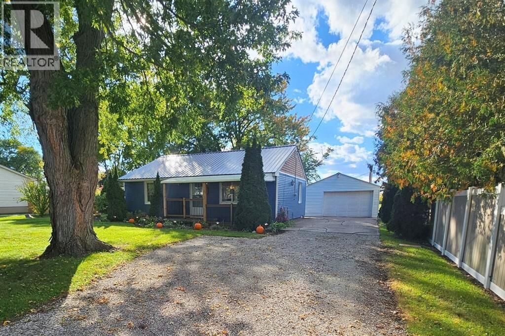 Property Photo:  235 Eureka Street  ON N0N 1R0 