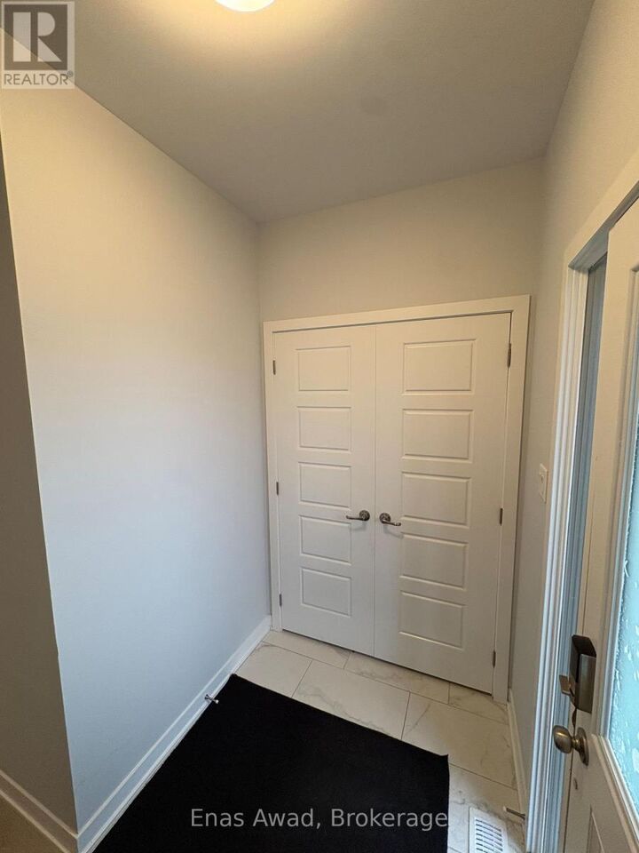 Property Photo:  100 Robert Perry Street  ON K0G 1J0 