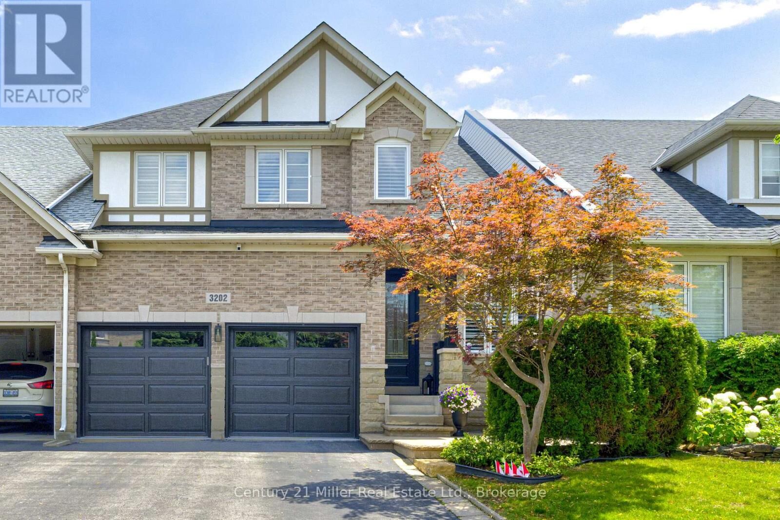 Property Photo:  3202 Epworth Crescent  ON L6M 0B2 