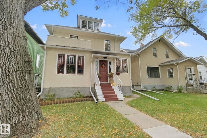 Property Photo:  10756 93 Street NW  AB T5H 1Y5 