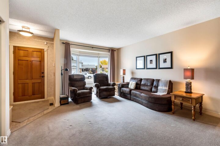 Property Photo:  17832 93 Street NW  AB T5Z 2H7 