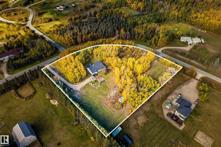 Property Photo:  51022 Rge Road 221 98  AB T8E 1G8 
