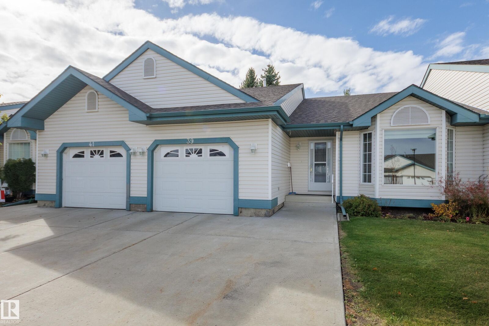 Property Photo:  308 Jackson Road NW 39  AB T6L 6W1 