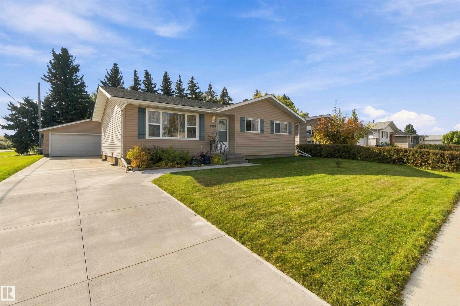 Property Photo: 5803 52 Avenue AB T0A 2W0