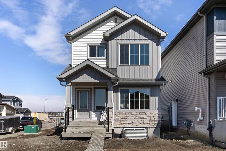 Property Photo:  1060 14 Avenue NW  AB T6T 2W7 