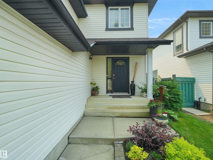 Property Photo:  1025 Graham Crest NW  AB T5T 6L4 